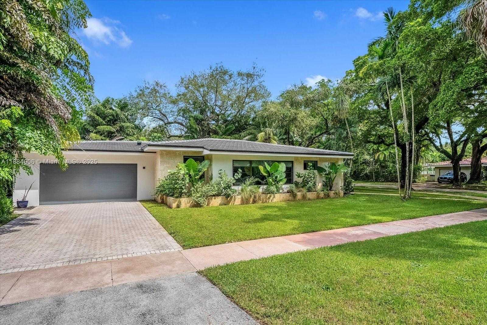 Small Image of 3111 ANDERSON RD, Coral Gables Number 29
