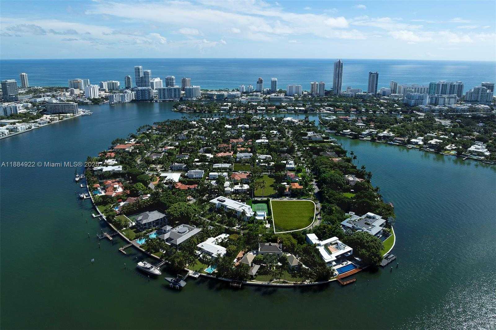 Small Image of 31 LA GORCE CIR, Miami Beach Number 5