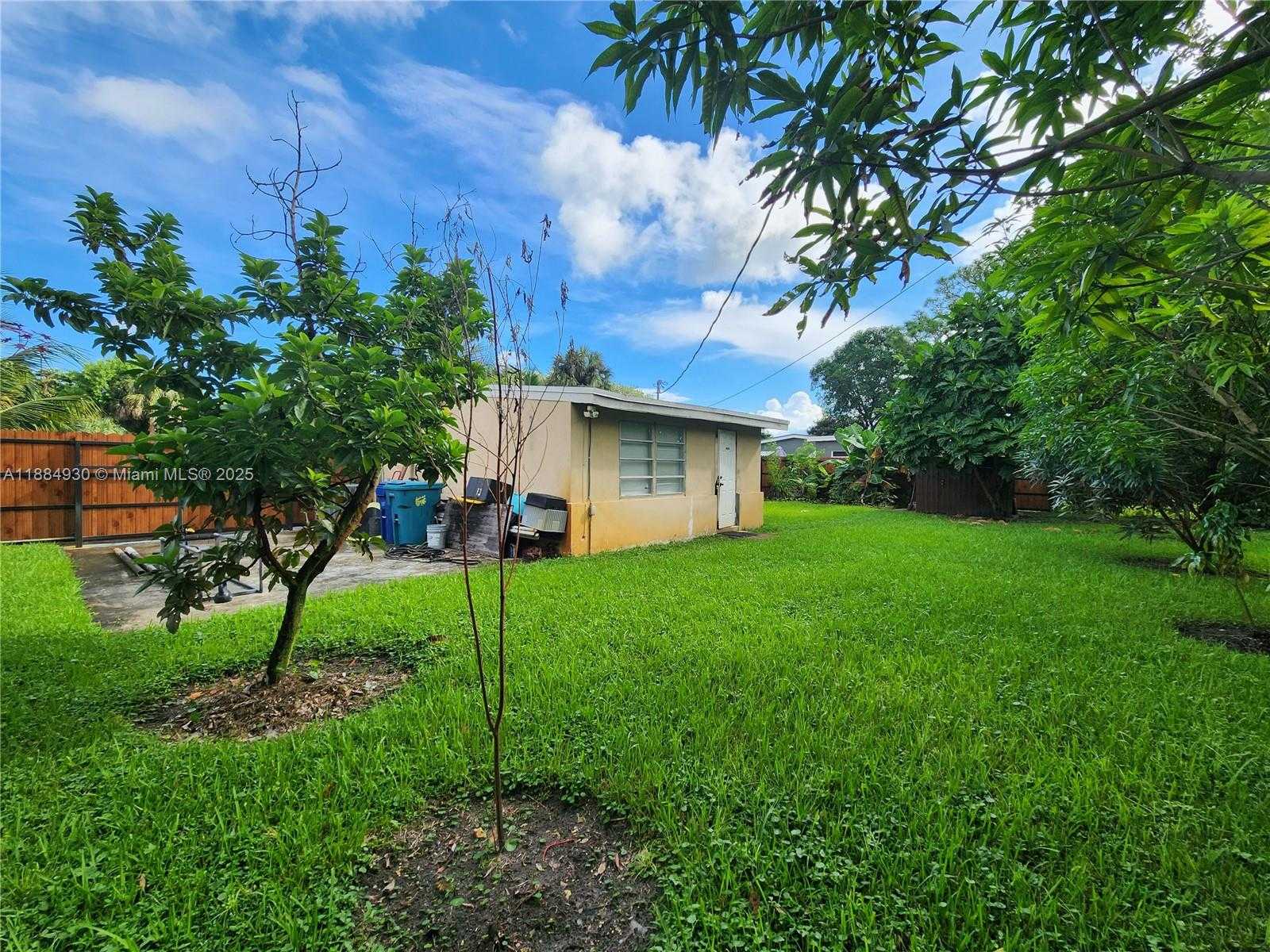 Small Image of 3640 NORTH WEST 4TH ST, Lauderhill Number 29
