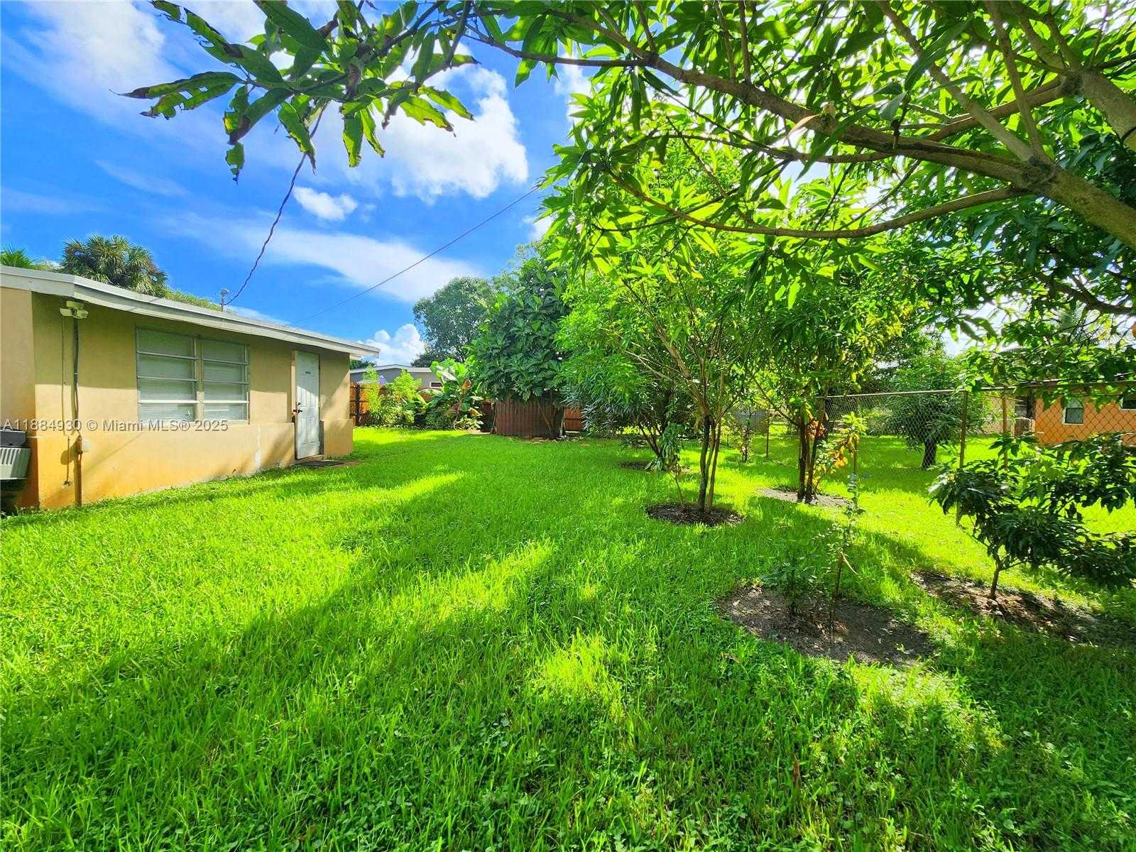 Small Image of 3640 NORTH WEST 4TH ST, Lauderhill Number 30