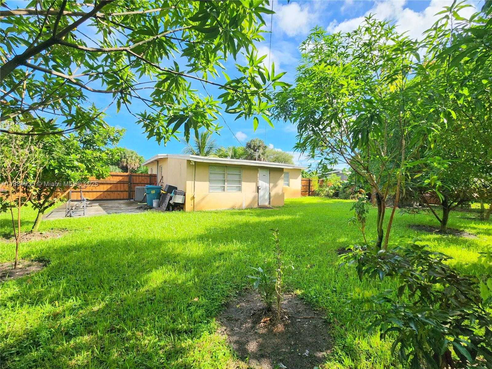 Small Image of 3640 NORTH WEST 4TH ST, Lauderhill Number 32