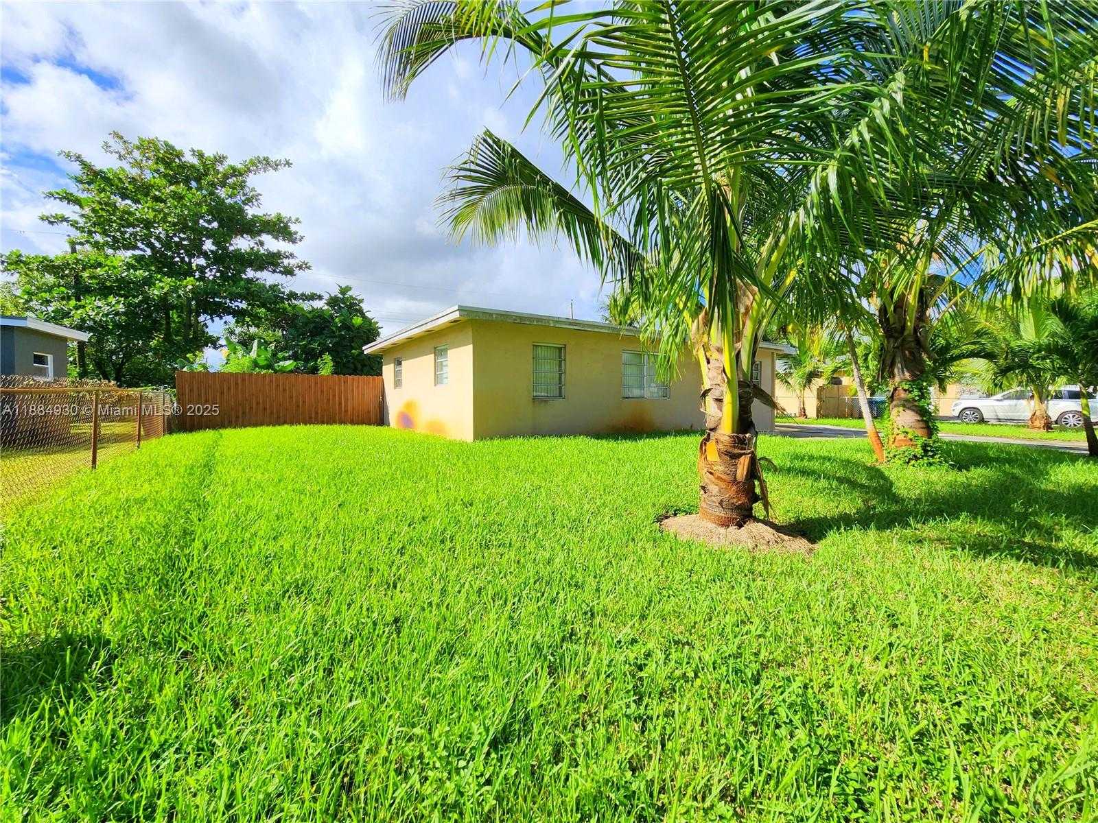Small Image of 3640 NORTH WEST 4TH ST, Lauderhill Number 34