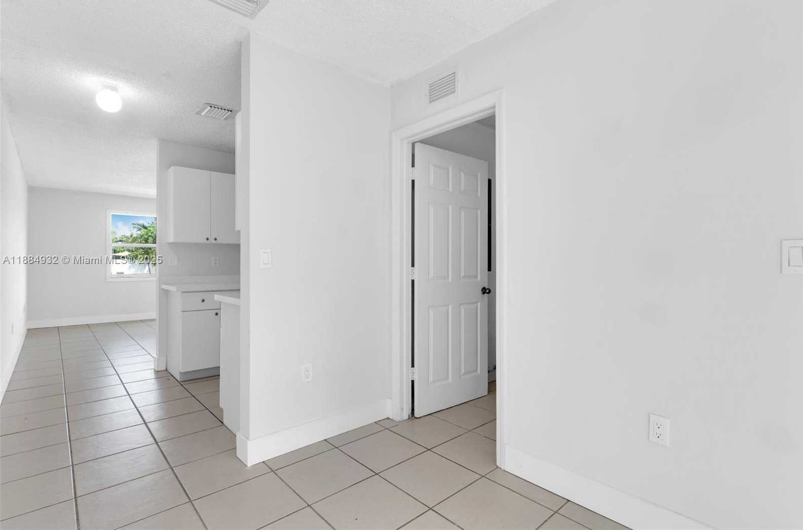 Small Image of 25860 SOUTH WEST 127TH PL, Homestead Number 24