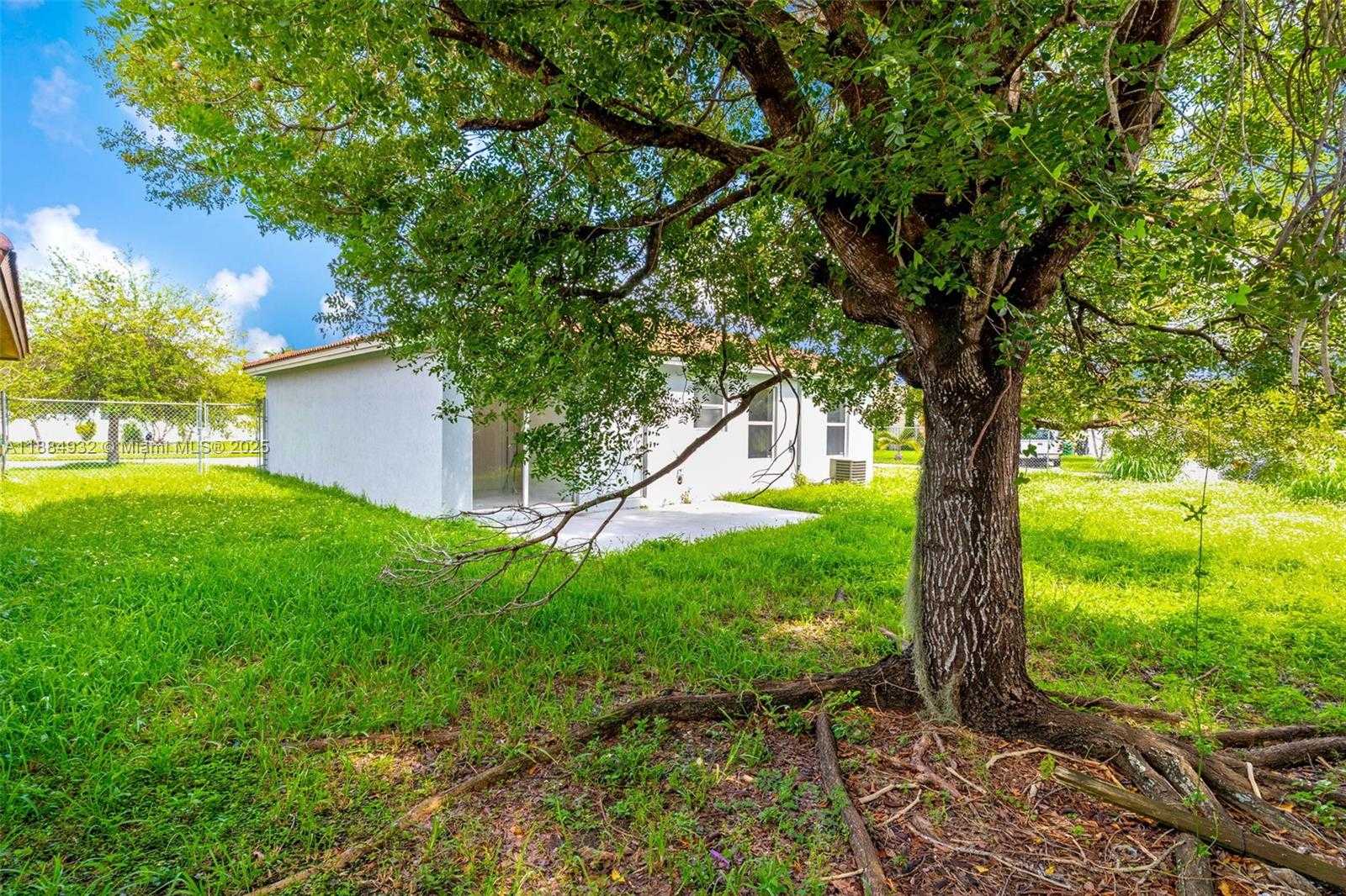 Small Image of 25860 SOUTH WEST 127TH PL, Homestead Number 27