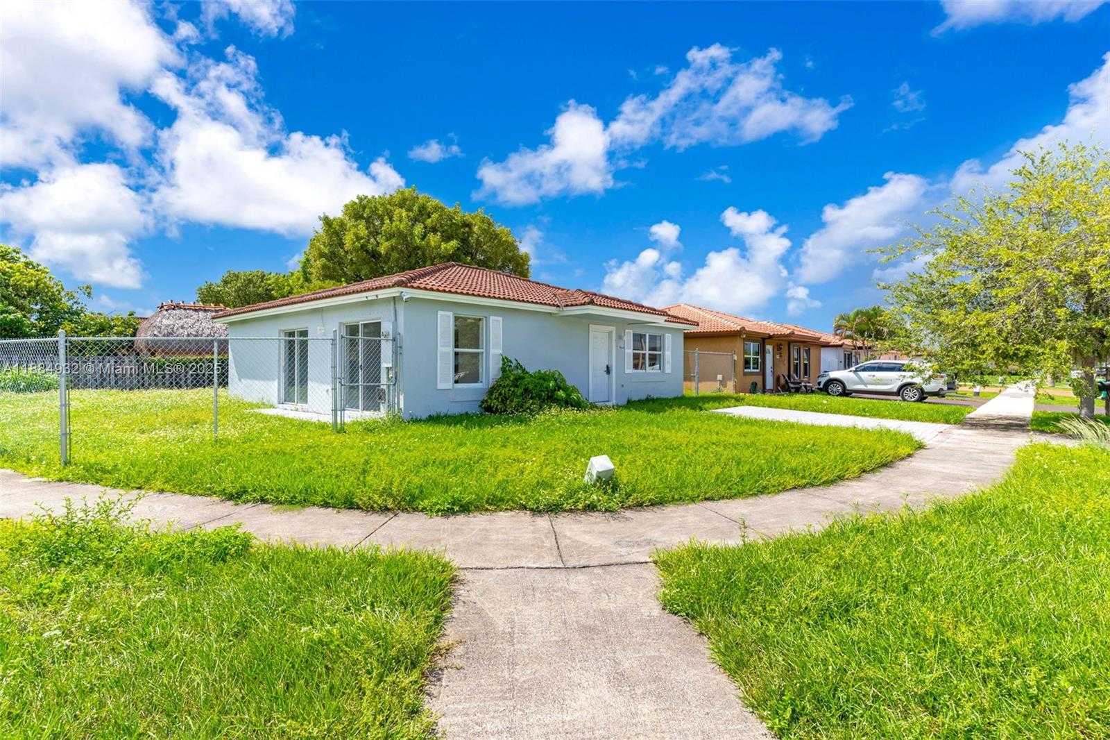 Small Image of 25860 SOUTH WEST 127TH PL, Homestead Number 3