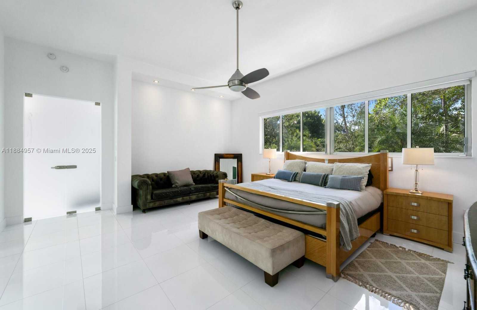 Small Image of 3861 KUMQUAT AVE, Miami Number 13