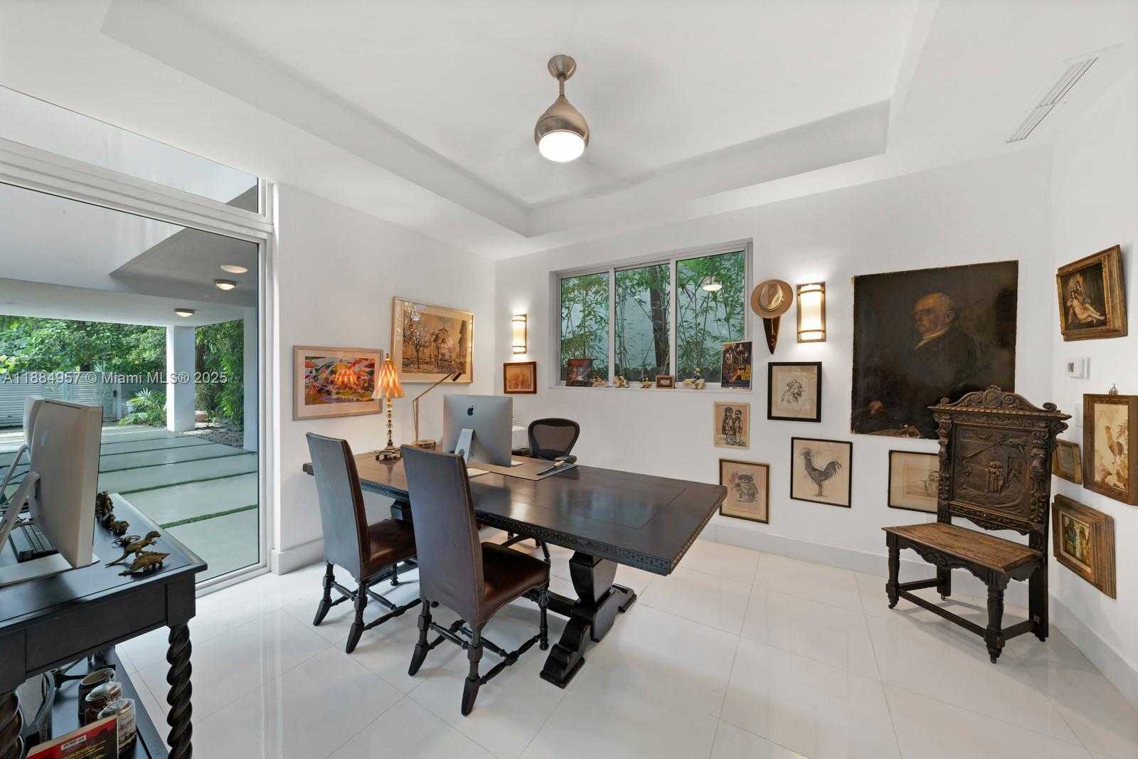 Small Image of 3861 KUMQUAT AVE, Miami Number 22