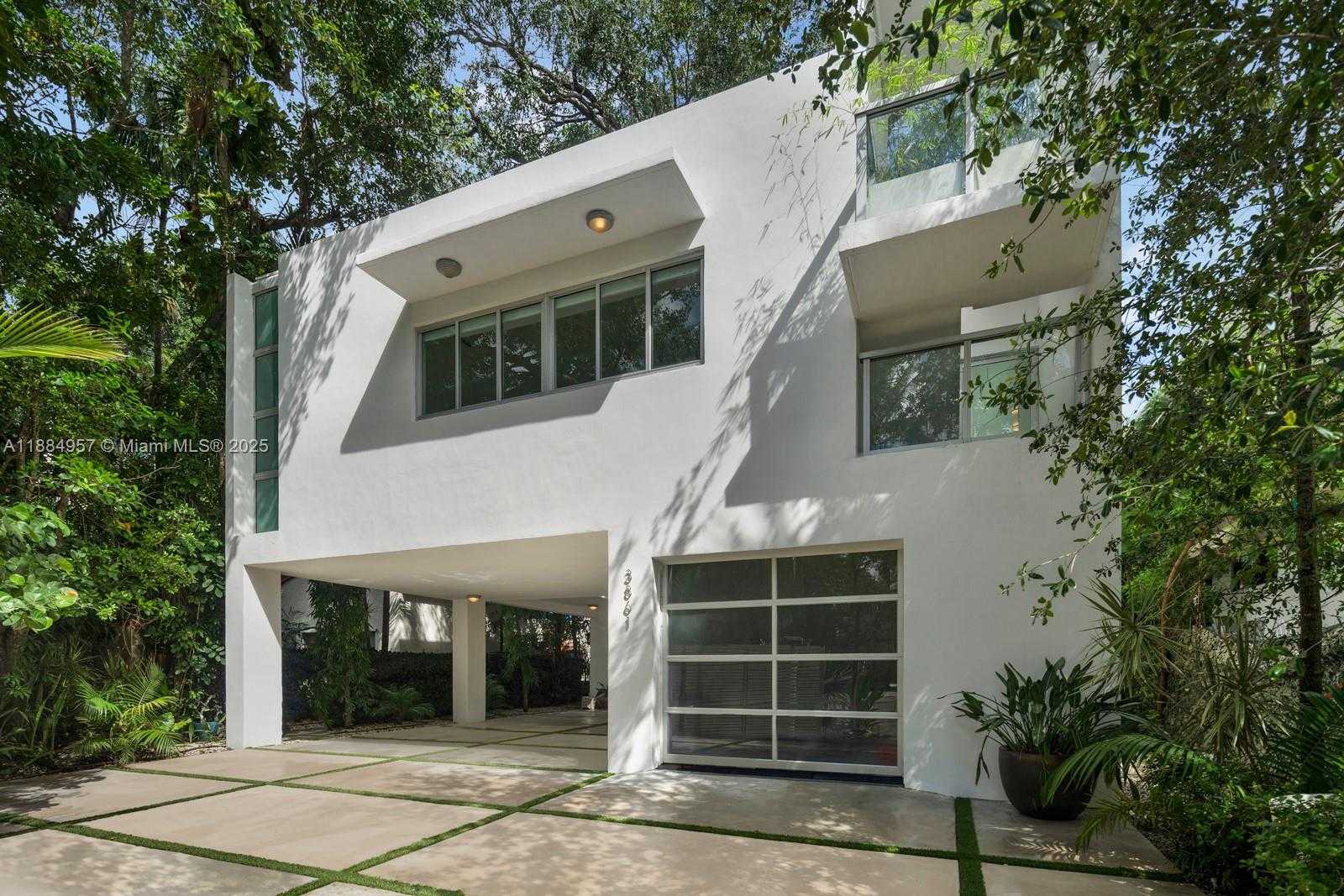 Small Image of 3861 KUMQUAT AVE, Miami Number 28