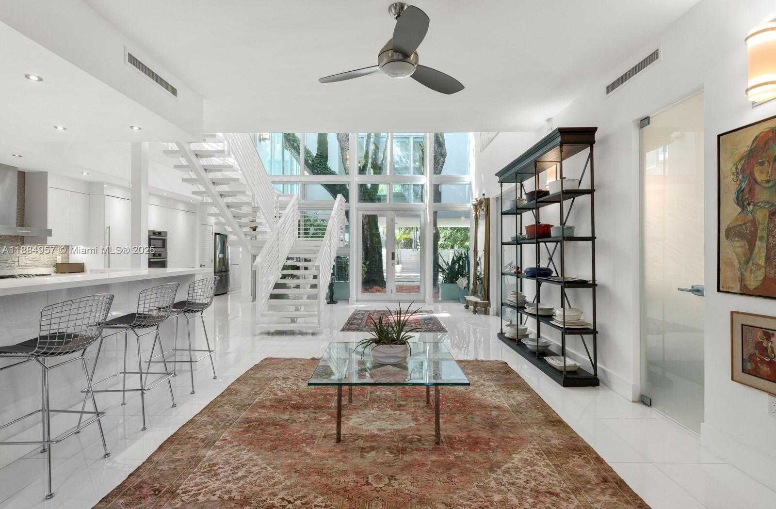 Small Image of 3861 KUMQUAT AVE, Miami Number 5