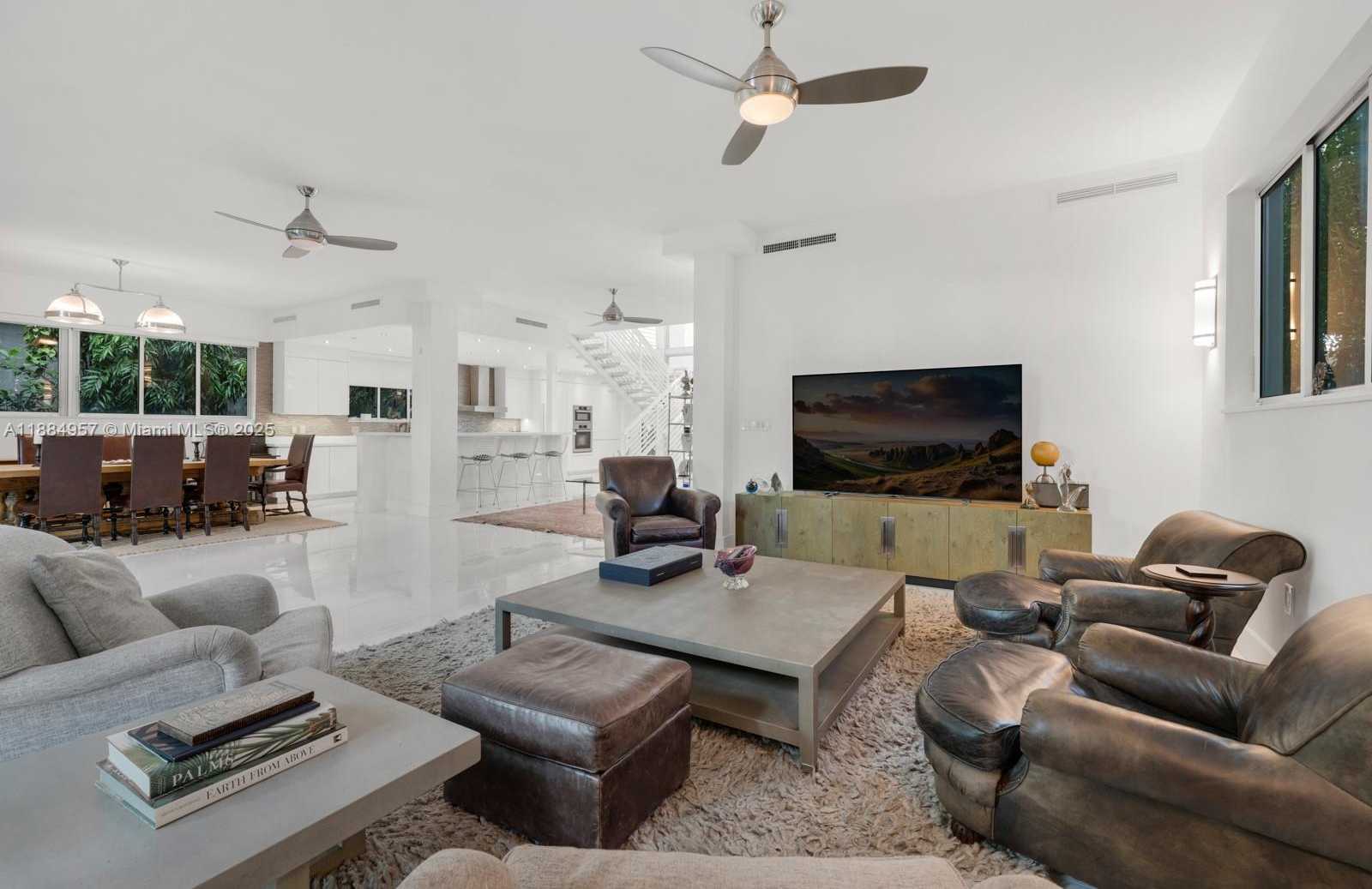 Small Image of 3861 KUMQUAT AVE, Miami Number 8
