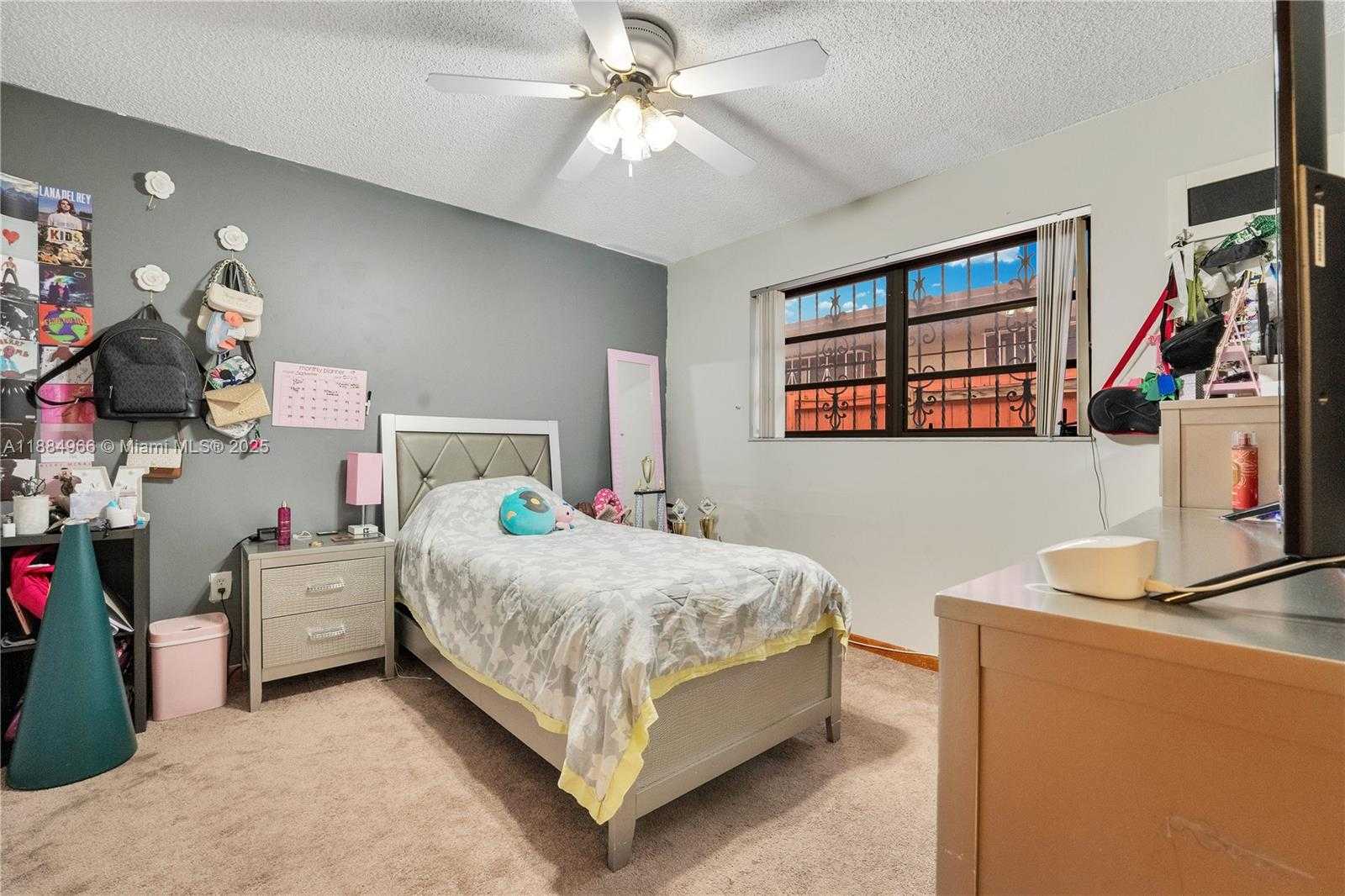 Small Image of 927 WEST 37TH ST, Hialeah Number 10