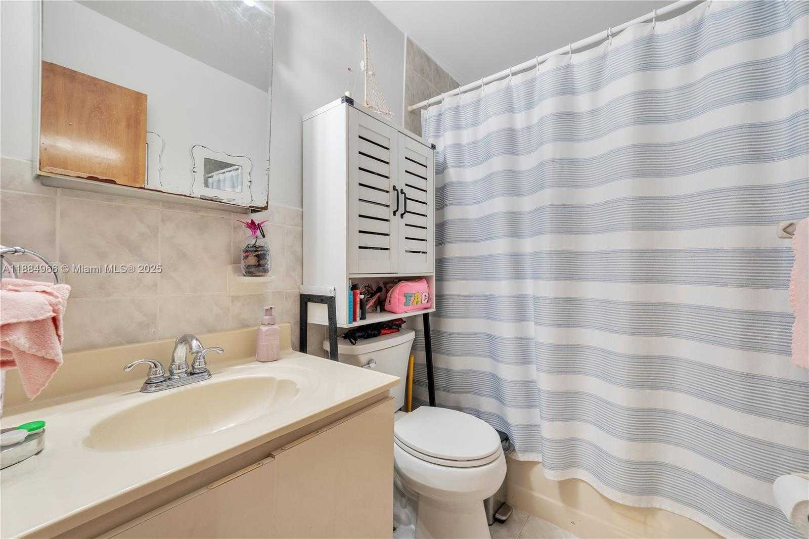 Small Image of 927 WEST 37TH ST, Hialeah Number 12