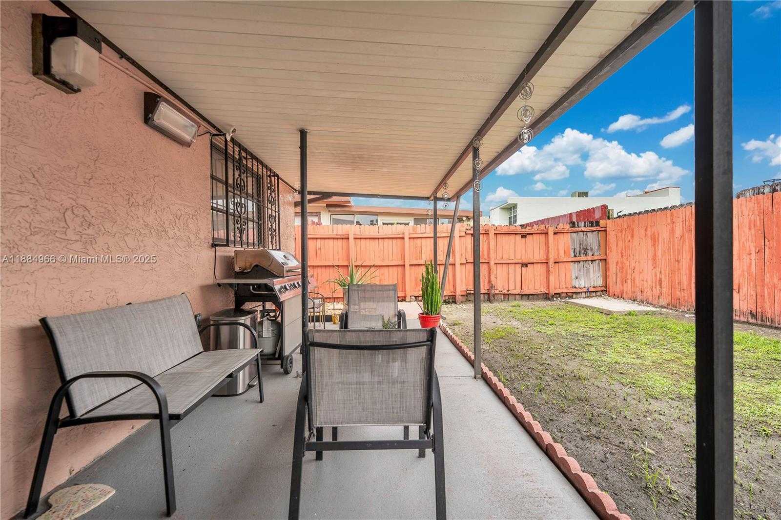 Small Image of 927 WEST 37TH ST, Hialeah Number 13