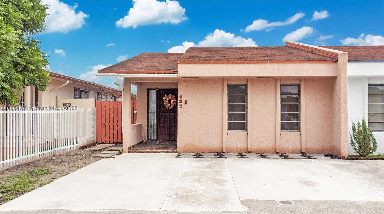 Small Image of 927 WEST 37TH ST, Hialeah Number 17