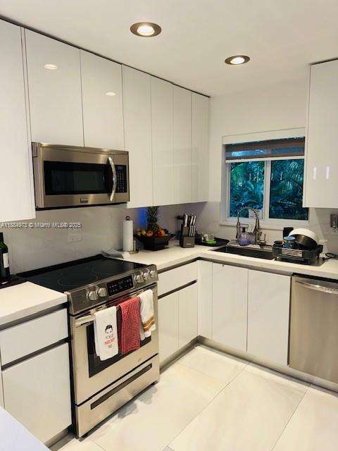 Small Image of 8501 EAST DIXIE HWY, Miami Number 19