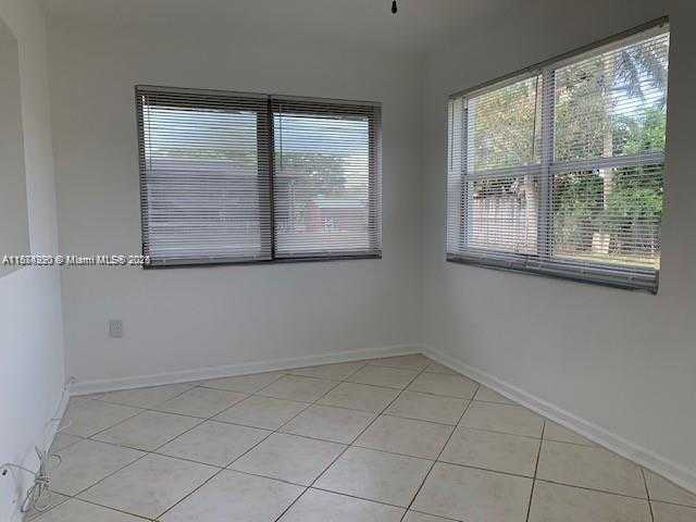 Small Image of Miramar Number 6