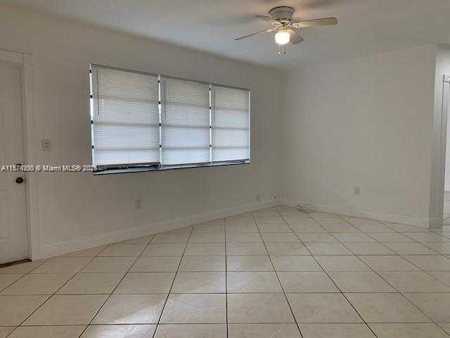 Small Image of Miramar Number 8