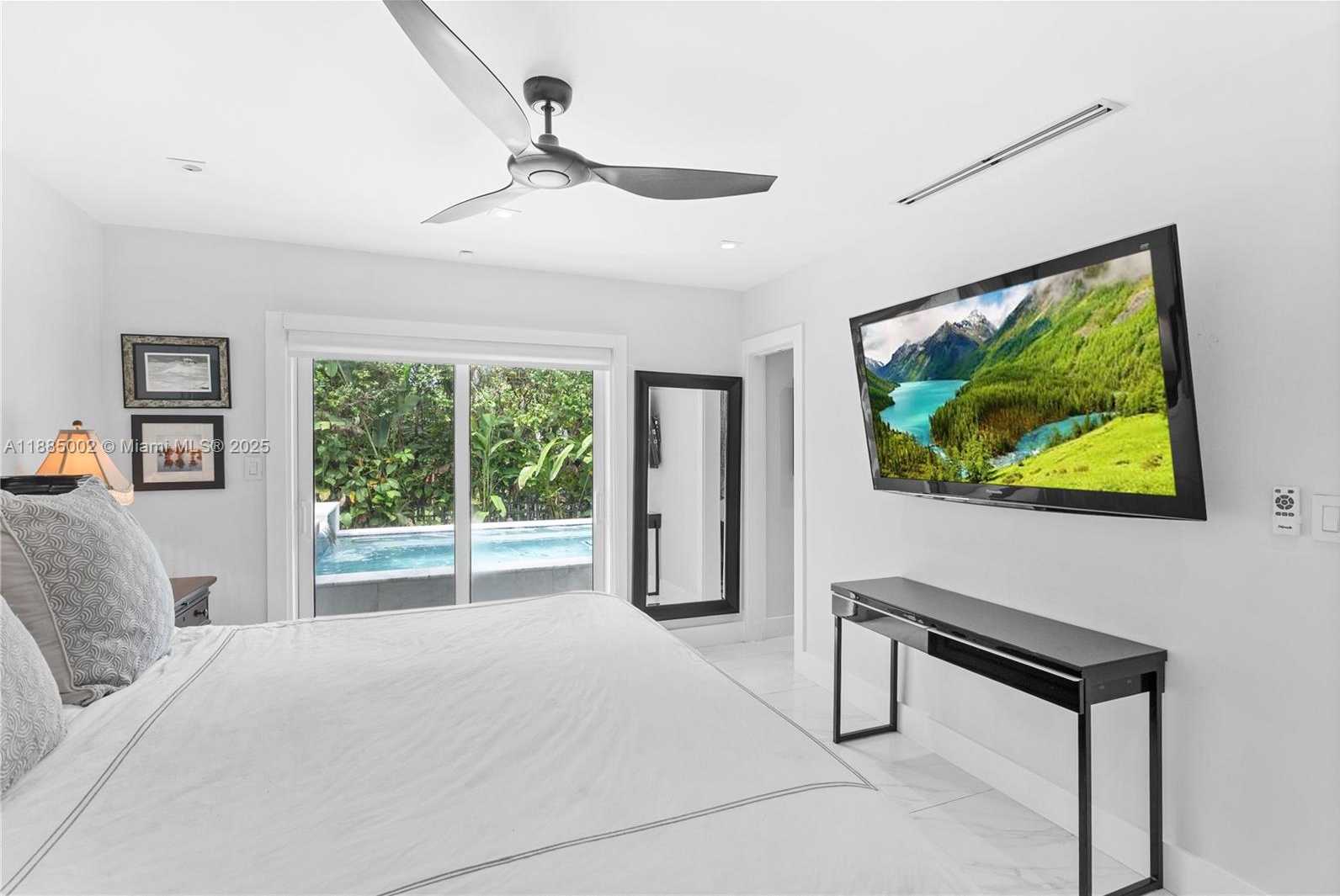 Small Image of 1218 ASTURIA AVE, Coral Gables Number 14