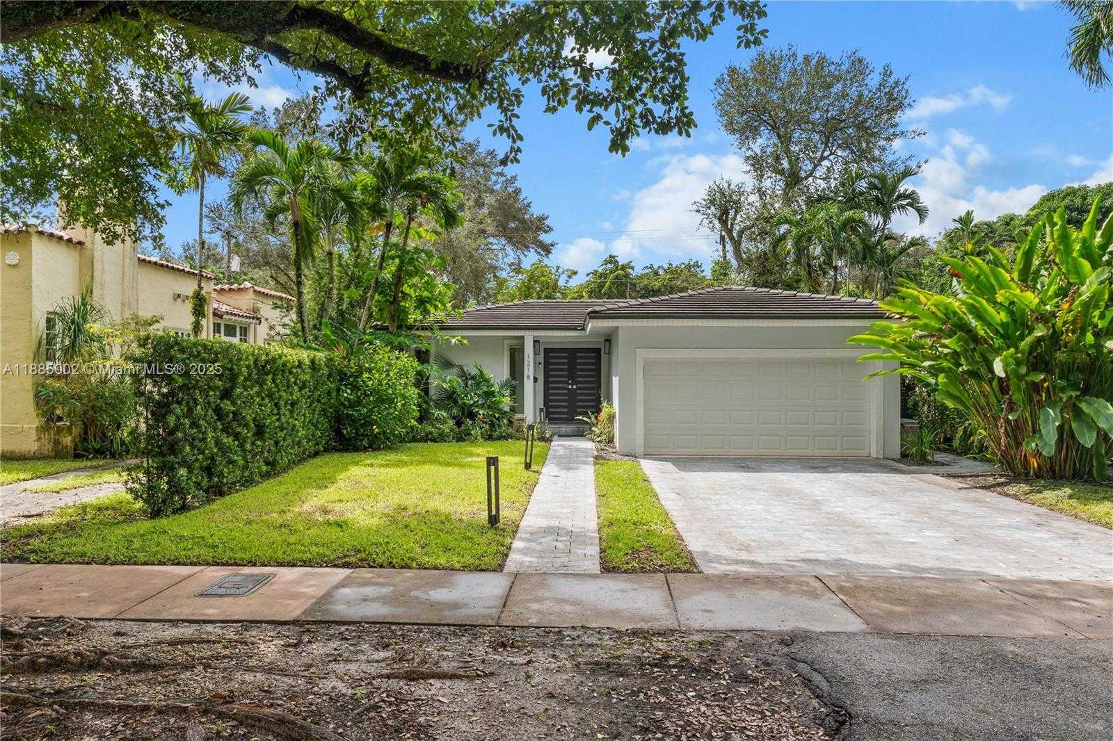 Small Image of 1218 ASTURIA AVE, Coral Gables Number 28