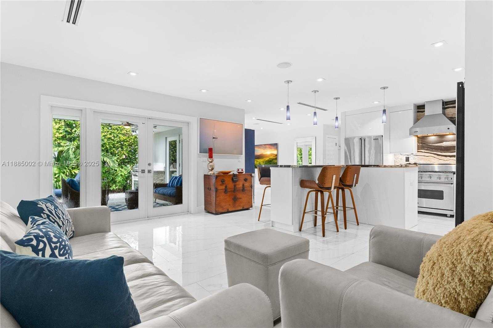 Small Image of 1218 ASTURIA AVE, Coral Gables Number 3