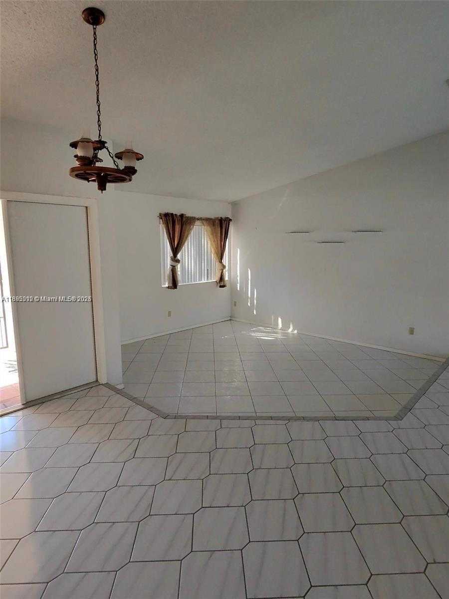 Small Image of 7821 SOUTH WEST 197TH TER, Cutler Bay Number 12
