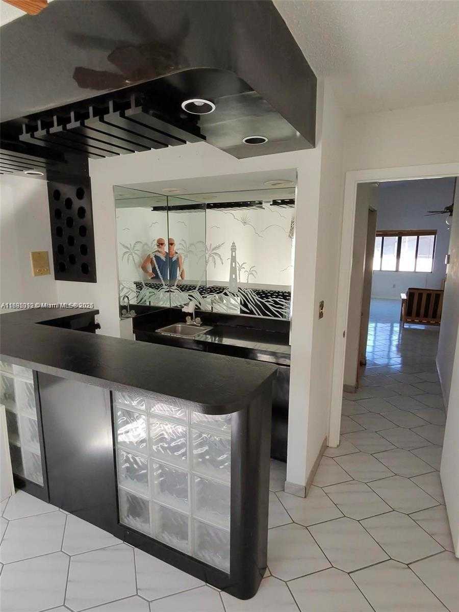 Small Image of 7821 SOUTH WEST 197TH TER, Cutler Bay Number 8