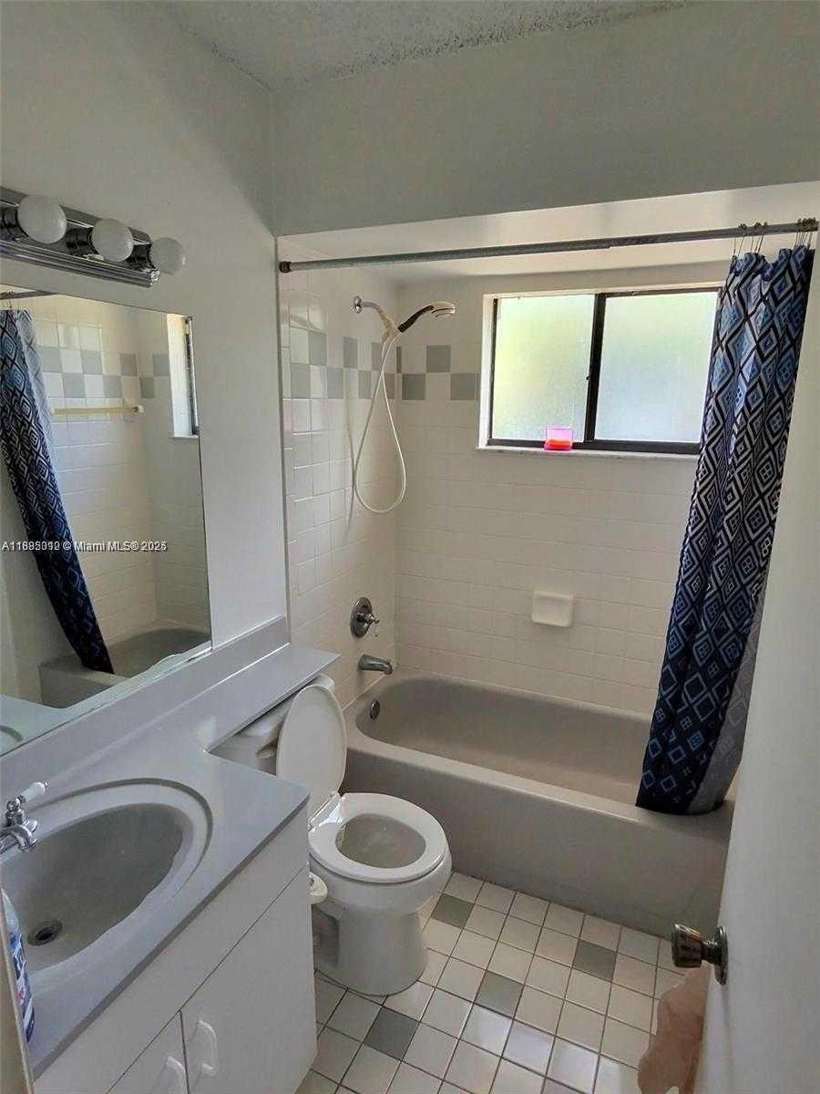 Small Image of 7821 SOUTH WEST 197TH TER, Cutler Bay Number 9