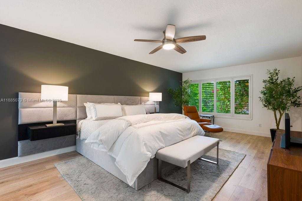 Small Image of 128 WOODMILL RD, Other City - In The State Of Florida Number 28