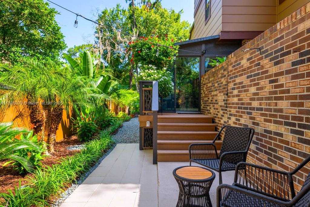 Small Image of 128 WOODMILL RD, Other City - In The State Of Florida Number 5
