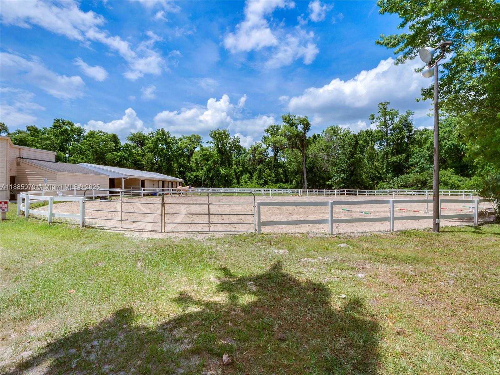 Small Image of 128 WOODMILL RD, Other City - In The State Of Florida Number 59