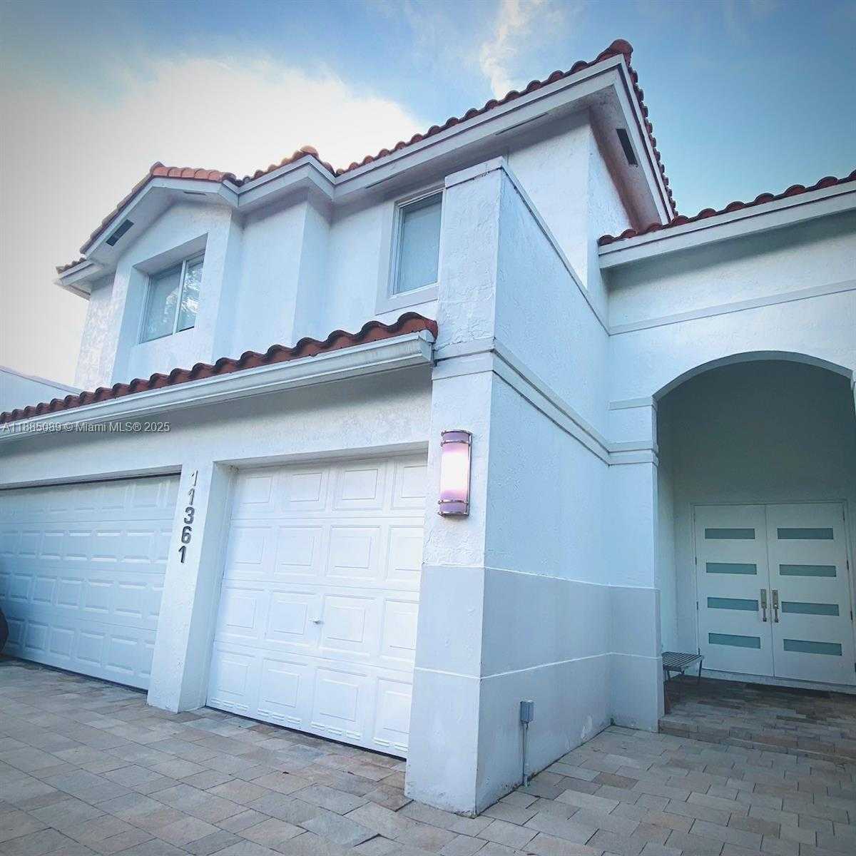 Small Image of 11361 NORTH WEST 64TH TER, Doral Number 2