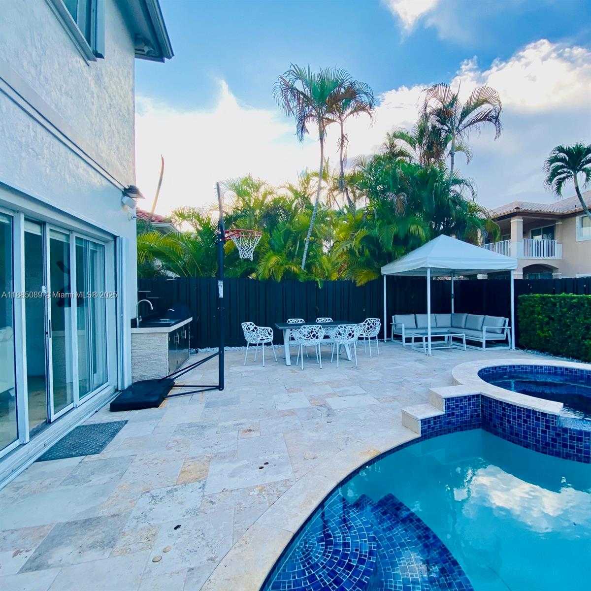Small Image of 11361 NORTH WEST 64TH TER, Doral Number 34