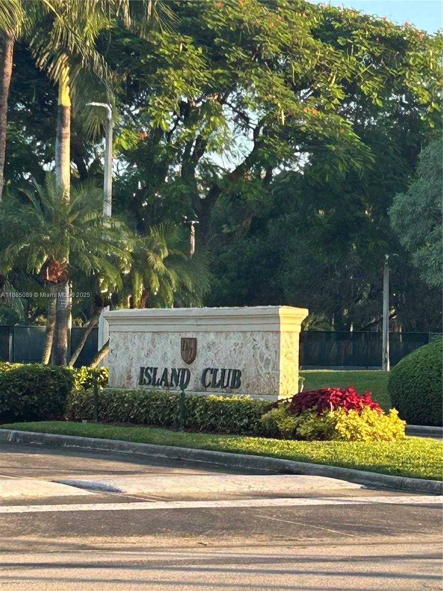 Small Image of 11361 NORTH WEST 64TH TER, Doral Number 36