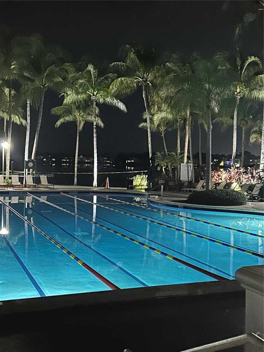 Small Image of 11361 NORTH WEST 64TH TER, Doral Number 59