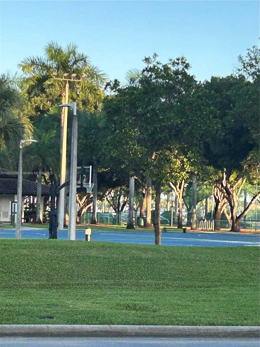 Small Image of 11361 NORTH WEST 64TH TER, Doral Number 60