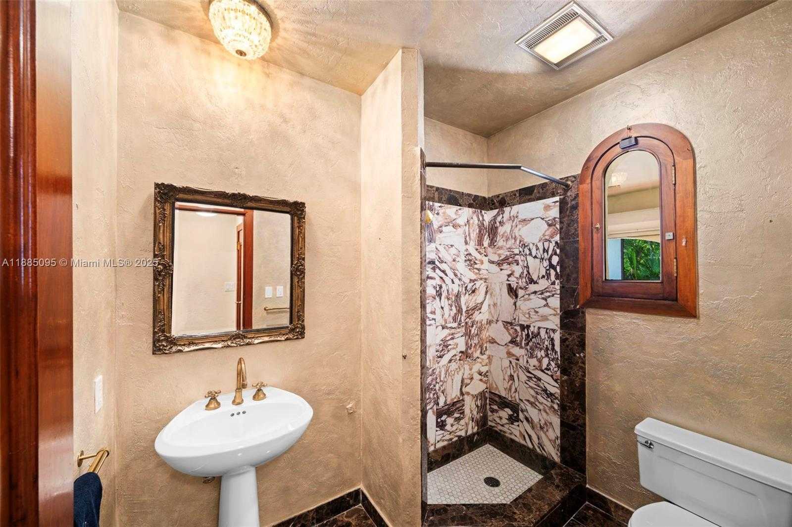Small Image of 225 ALESIO AVE, Coral Gables Number 15