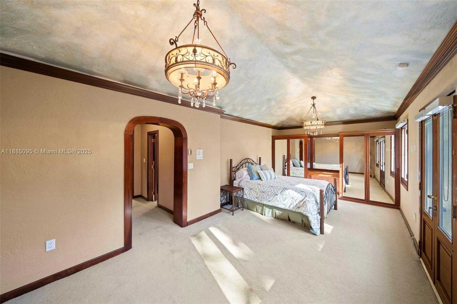 Small Image of 225 ALESIO AVE, Coral Gables Number 32