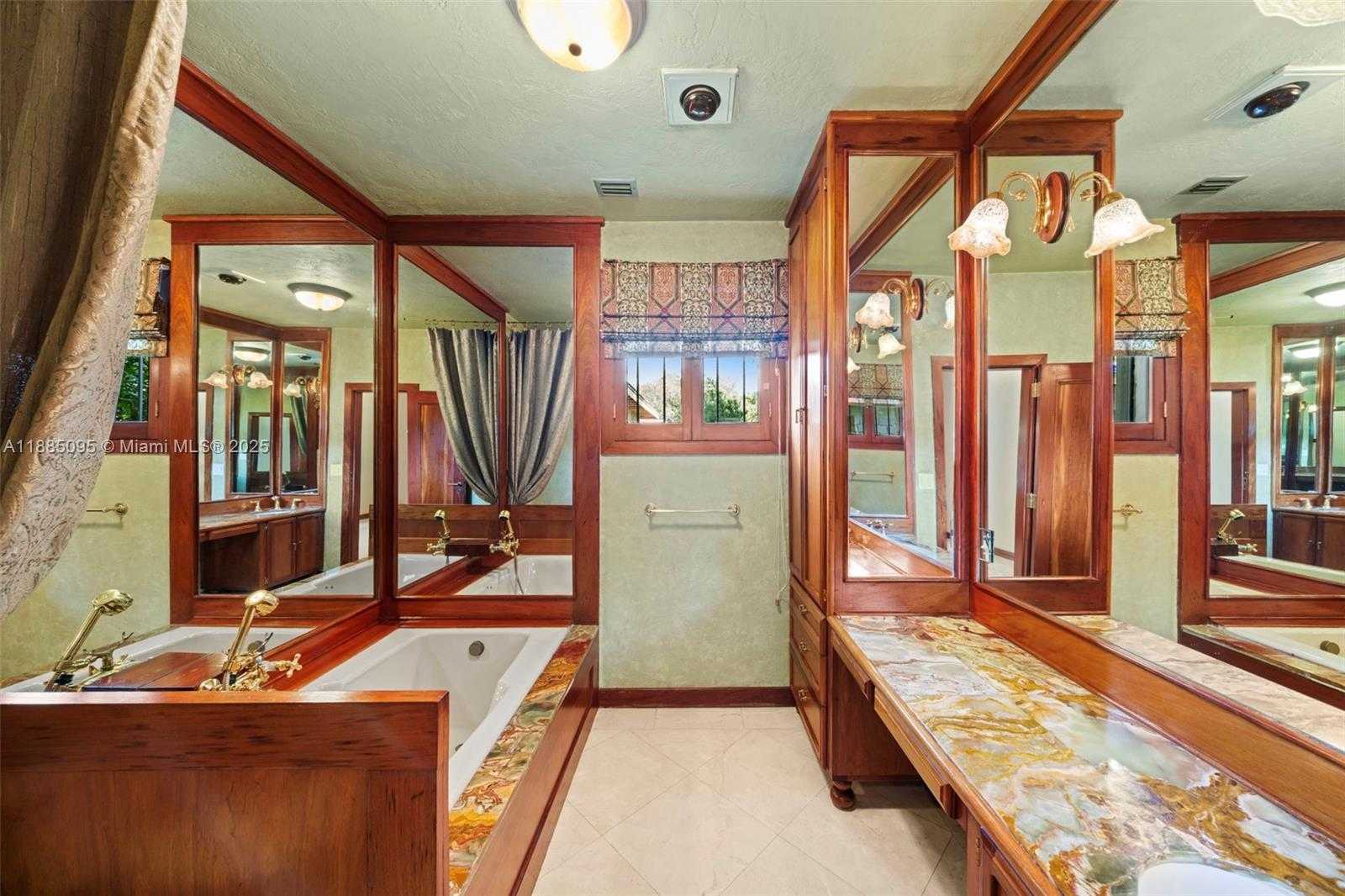 Small Image of 225 ALESIO AVE, Coral Gables Number 43