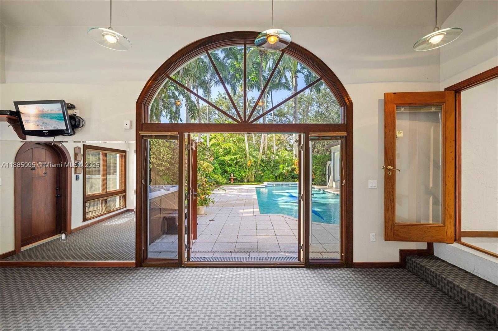 Small Image of 225 ALESIO AVE, Coral Gables Number 48