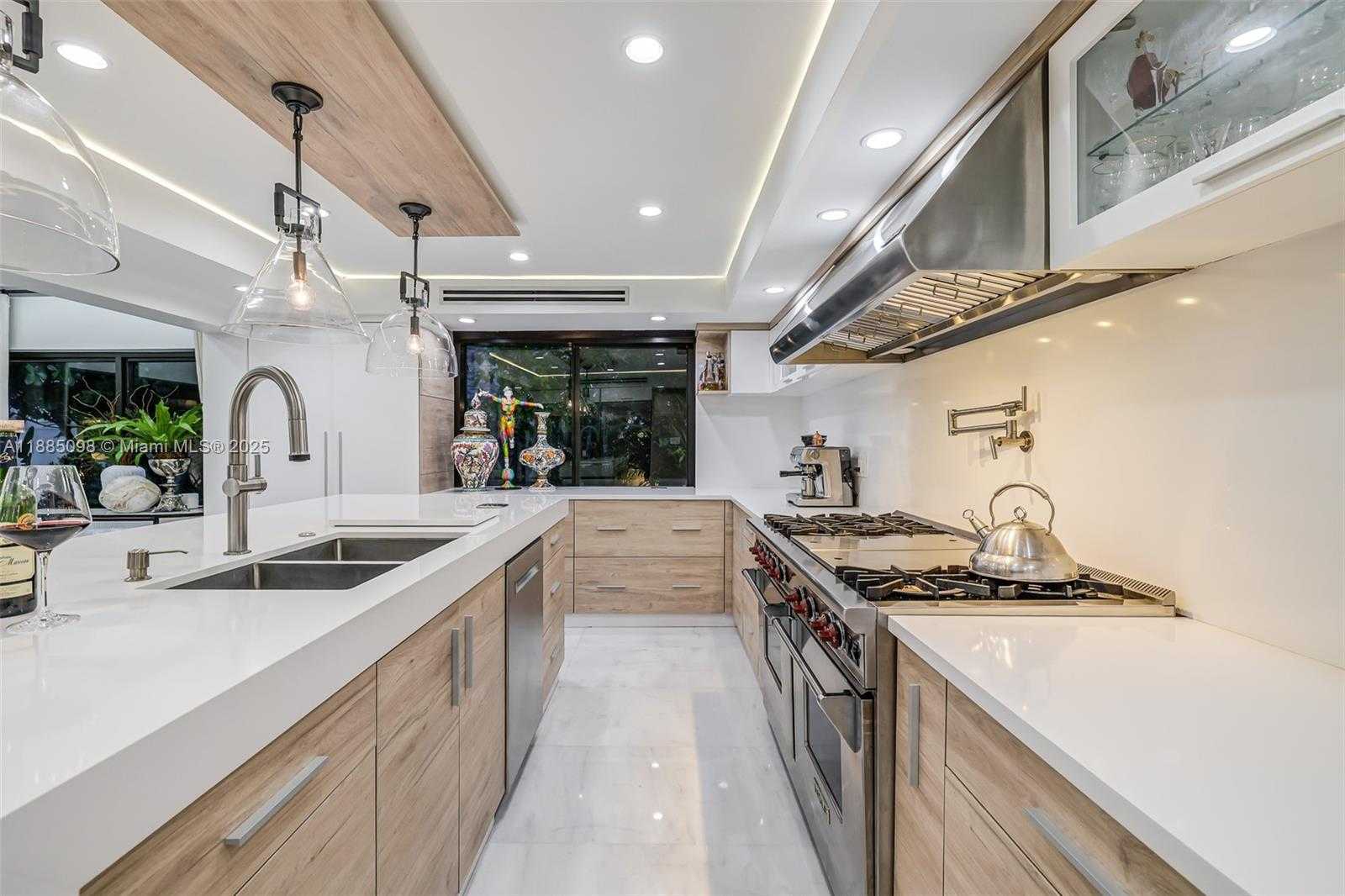 Small Image of 8761 SOUTH WEST 56TH ST, Miami Number 22