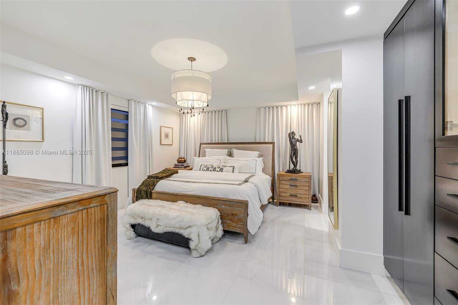 Small Image of 8761 SOUTH WEST 56TH ST, Miami Number 26