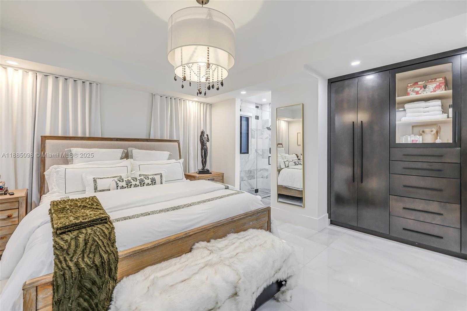 Small Image of 8761 SOUTH WEST 56TH ST, Miami Number 27