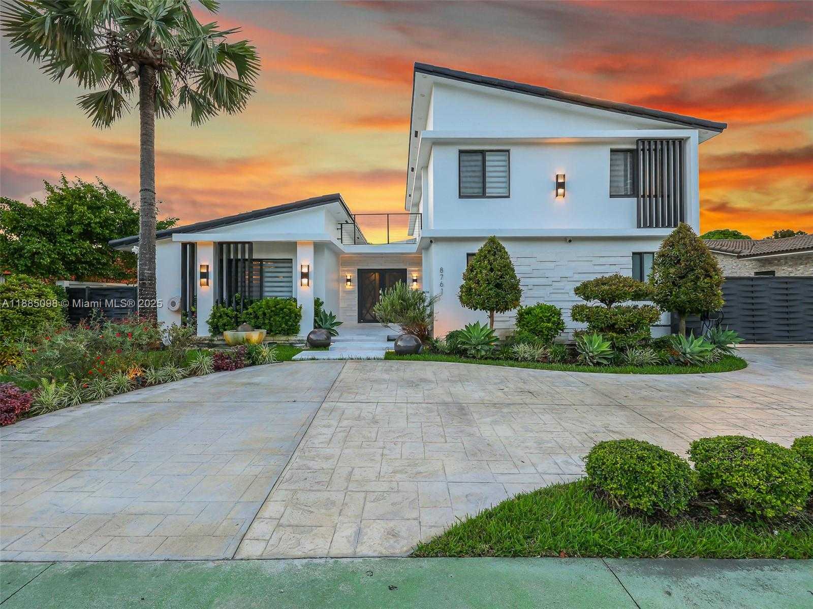 Small Image of 8761 SOUTH WEST 56TH ST, Miami Number 44