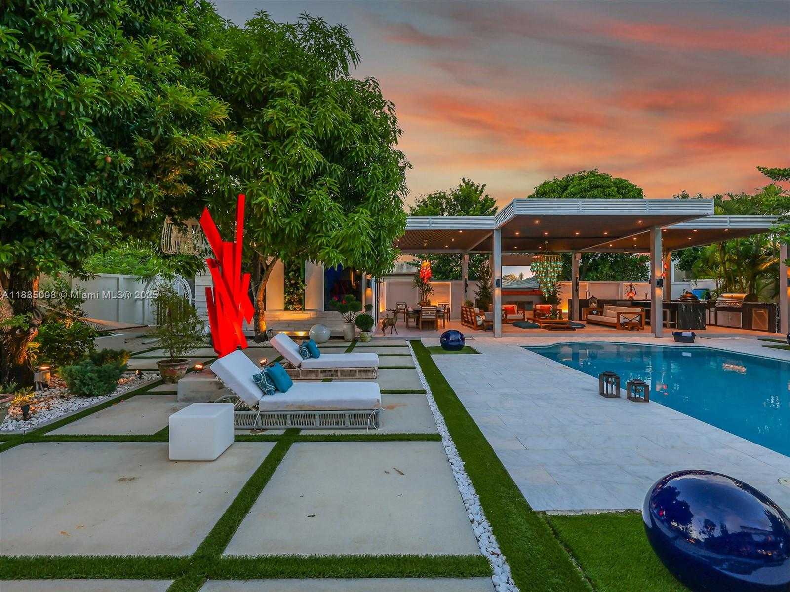 Small Image of 8761 SOUTH WEST 56TH ST, Miami Number 55