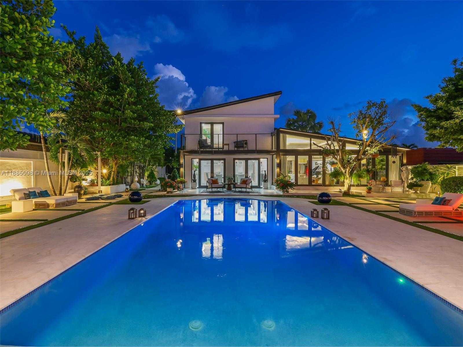 Small Image of 8761 SOUTH WEST 56TH ST, Miami Number 71