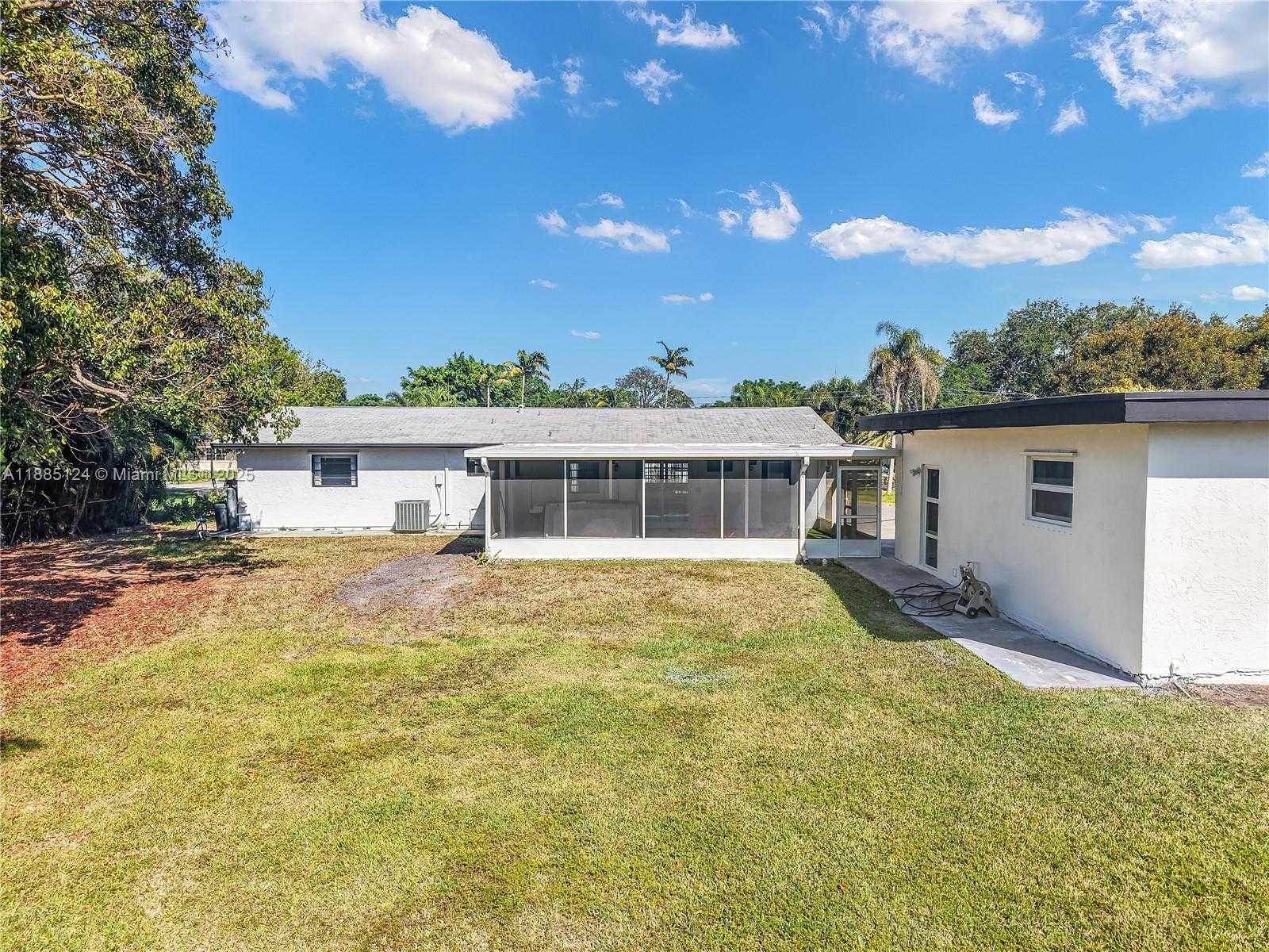 Small Image of 6231 SOUTH WEST 188TH AVE, Southwest Ranches Number 14