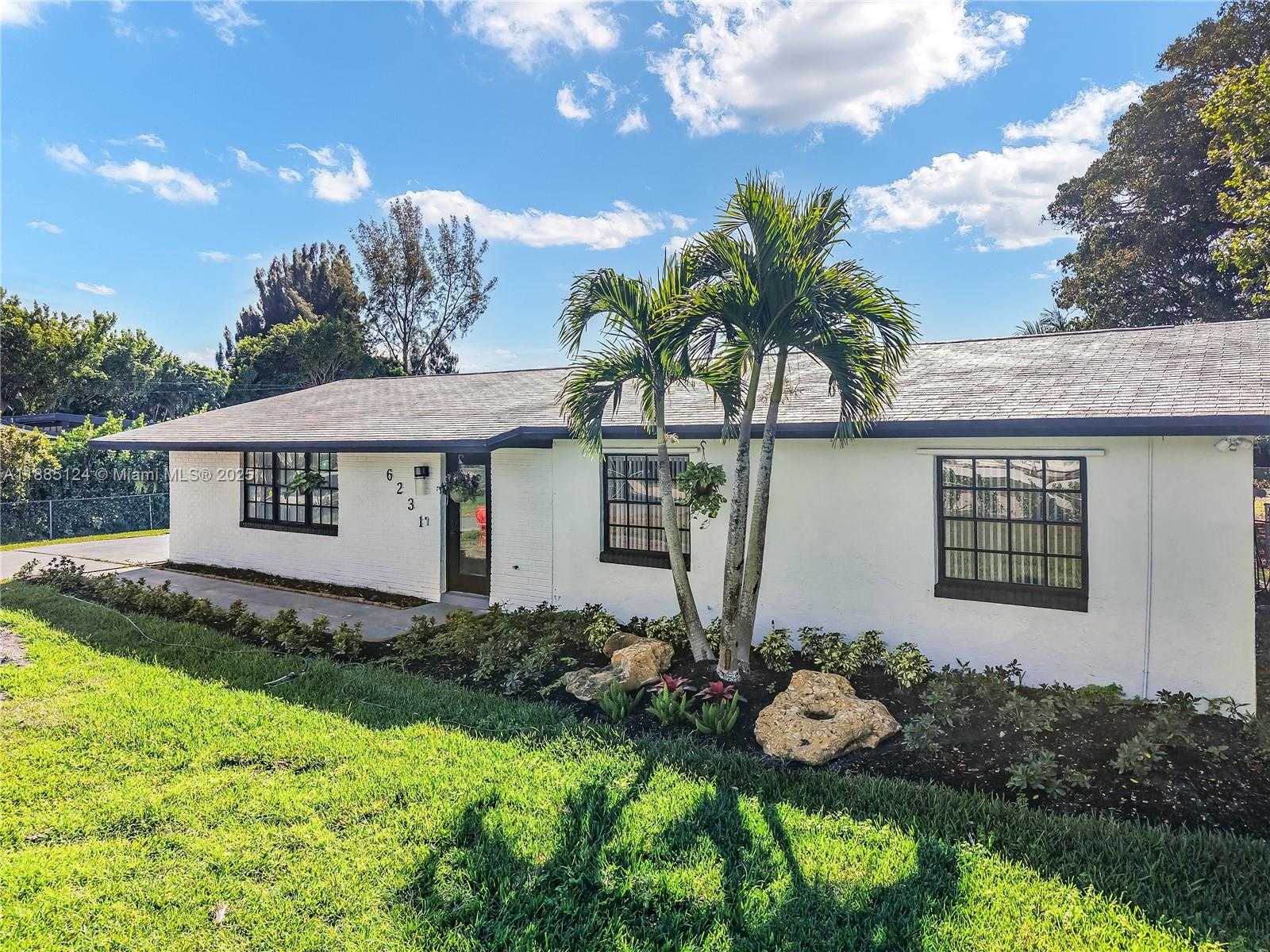 Small Image of 6231 SOUTH WEST 188TH AVE, Southwest Ranches Number 3