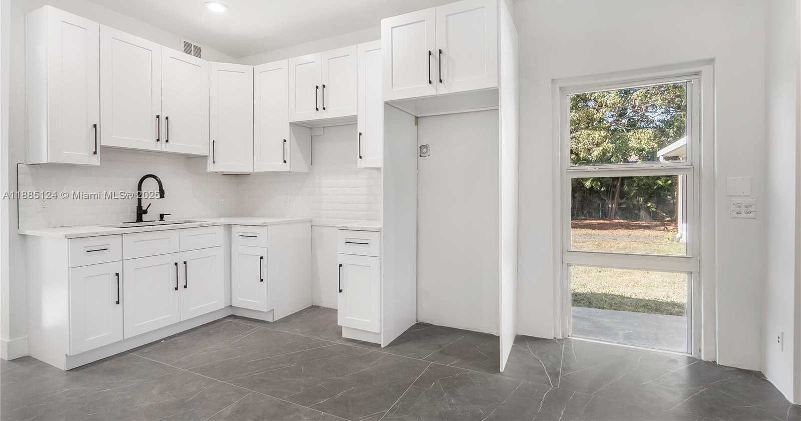 Small Image of 6231 SOUTH WEST 188TH AVE, Southwest Ranches Number 36