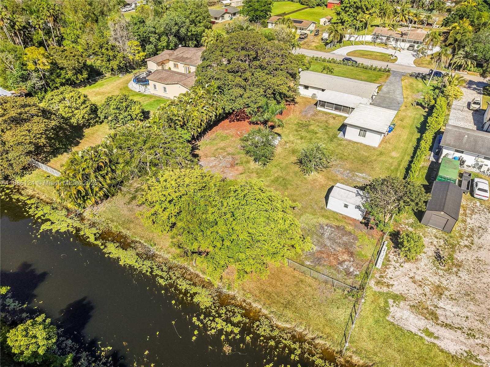 Small Image of 6231 SOUTH WEST 188TH AVE, Southwest Ranches Number 4