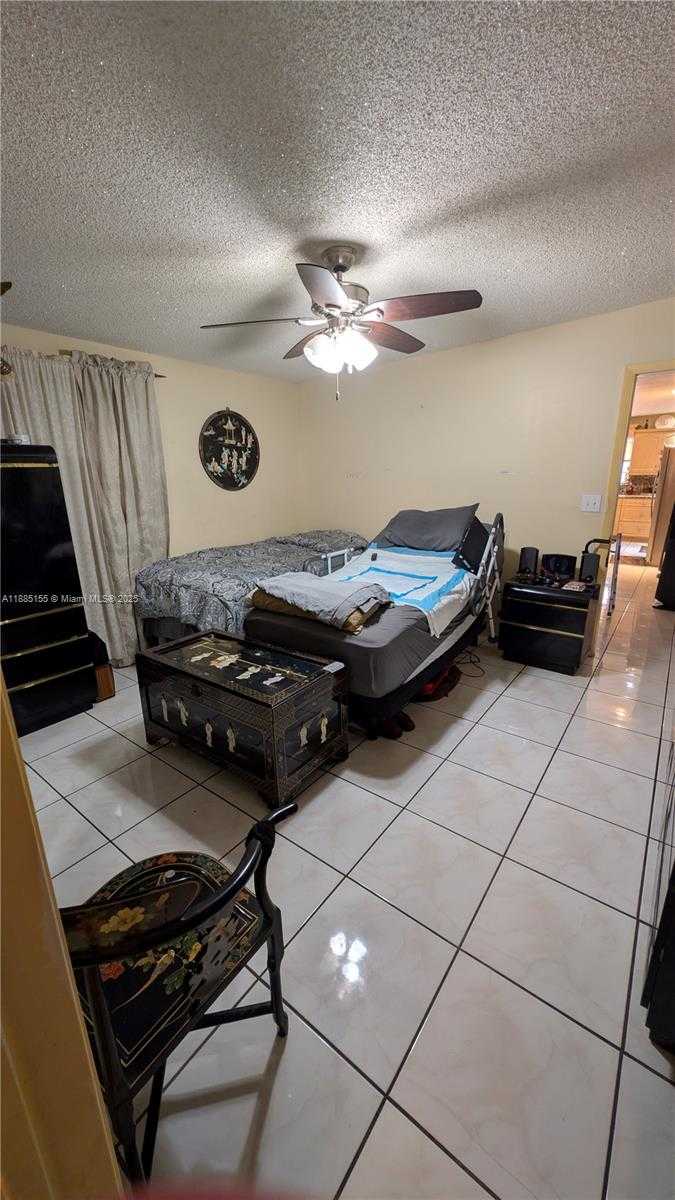 Small Image of 900 WEST 50TH PL, Hialeah Number 12